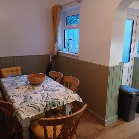 Prázdninový dům 52 Trafalgar Road *